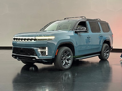 For 2026 the Jeep Grand Wagoneer Got A Makeover and Now It's More Jeep, Exactly as It Should Be 1 A Girls Guide To Cars | For 2026 The Jeep Grand Wagoneer Got A Makeover And Now It'S More Jeep, Exactly As It Should Be - Img 6129