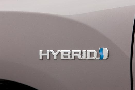 A Girls Guide To Cars | Can I Have The Best Of Both Worlds? Fuel Efficiency And An Suv? - 2013 Toyota Highlander Hybrid 007 46257 2524 Low