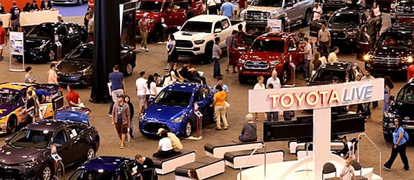 Giddy-up! Join A Girls Guide to Cars at the Houston Auto Show and Test Drive Some of Your Favorite Cars 2 Houston Auto Show