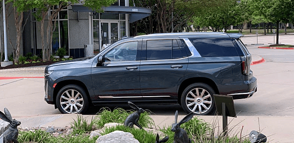 USED: 2021 Cadillac Escalade 4WD Platinum: Where Luxury Meets Self-Care on the Road 1 Cadillac Escalade Platinum