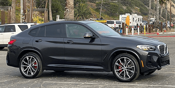30-Minute Test Drive: The 2022 BMW X4 xDrive30i is Way Fun, Especially on Twisty Roads 2 Bmw X4 Featured Image