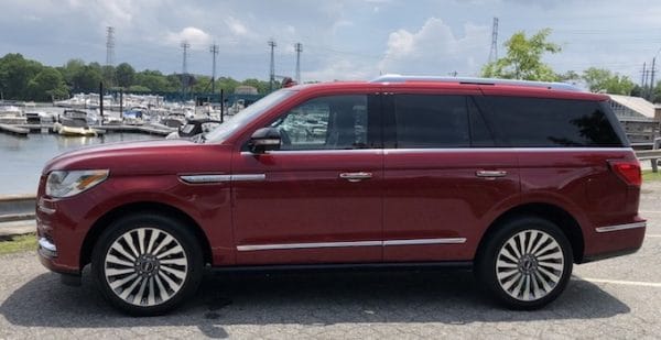 A Girls Guide To Cars | 2018 Lincoln Navigator Luxury Suv Review: The 3 Row Suv That You’ll Never Want To Leave - The 2018 Lincoln Navigator Featured Photo