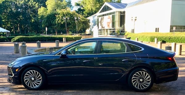 Hyundai Sonata Hybrid