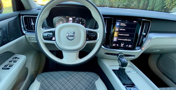 City-Ready and Country-Bound: the Chic Yet Capable 2021 Volvo V60 Cross Country 1 Volvo V60