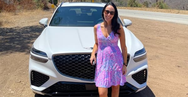 Genesis Gv70 Luxury Suv