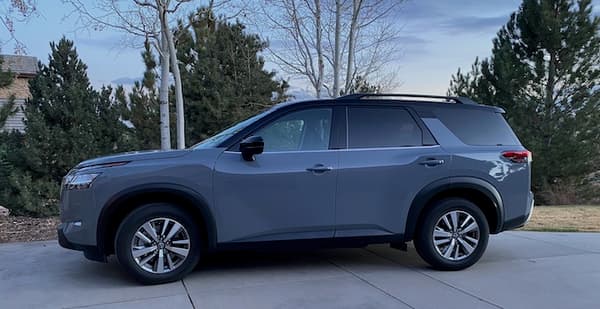 Getting Away From It All Is Easy In the All New Nissan Pathfinder 3-Row SUV 1 2022 Nissan Pathfinder Profile Featured Image