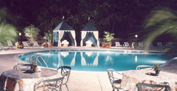 Travel's Best Kept Secret? New Jersey. Seriously 2 A Girls Guide To Cars | Travel'S Best Kept Secret? New Jersey. Seriously - Pool Hilton Short Hills Feature Image