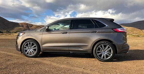 The New 2019 Ford Edge ST Beefs Up Performance in an SUV We Love 2 2019 Ford Edge St Is A Great New Performance Suv