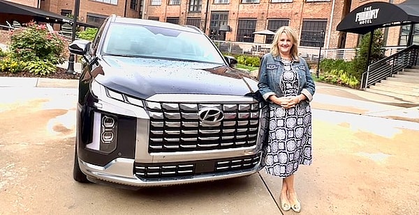 Posing With The 2023 Hyundai Palisade Featured Image
