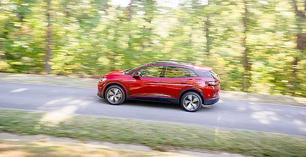 A Girls Guide To Cars | Hot Off The Press: The 2023 Volkswagen Id.4 And I Hit It Off - 2023 Volkswagen Id.4 A Girls Guide To Cars Feat