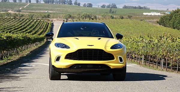 Aston Martin Dbx