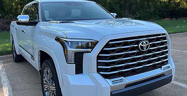 Why the Luxury-Filled 2022 Toyota Tundra Capstone Crewmax Should be Your Next Pickup Truck 2 A Girls Guide To Cars | Why The Luxury-Filled 2022 Toyota Tundra Capstone Crewmax Should Be Your Next Pickup Truck - Tundra Hybrid