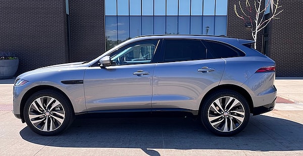 2021 Jaguar F-Pace Is Fast and Fabulous 2 2021 Jaguar F-Pace Featured Image