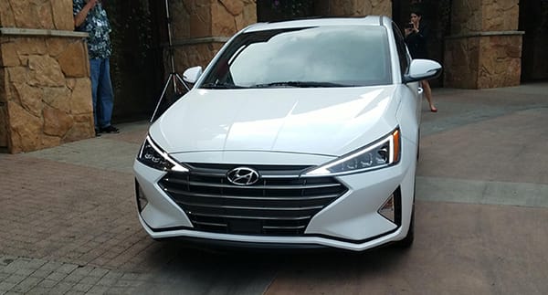 Hyundai Unveils a New Design for the 2019 Elantra 2 2019 Hyundai Elantra Unveiling