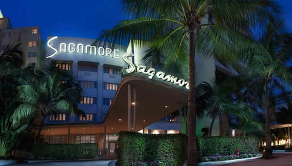 A Girls Guide To Cars | South Beach: Art Deco, Legendary Parties And A Heavenly Experience - Screenshot 2013 11 11 12.14.40