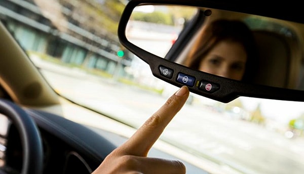 Agirlsguidetocars Guide To Onstar Services