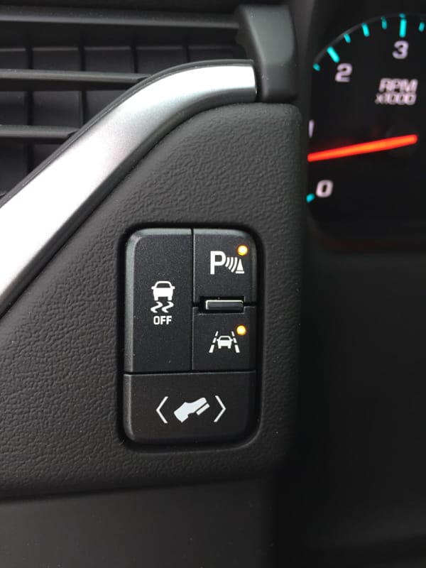 2016 Chevy Tahoe LTZ features