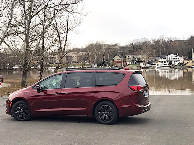 Chrysler Pacifica