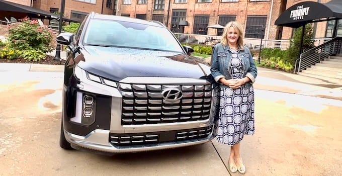 Posing with the 2023 Hyundai Palisade featured image