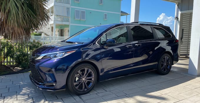 2022 Toyota Sienna Review