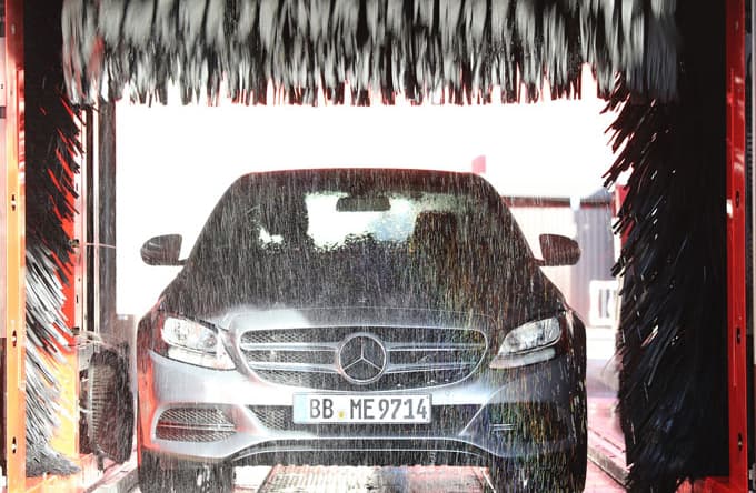 Automatic Car Wash or Hand Washing: Which is Better? 1 Pros And Cons Of Hand-Washing Your Car
