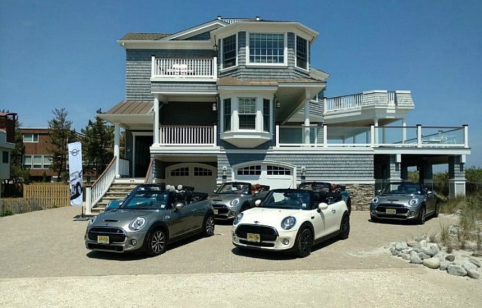 MINI Makes the Case for Going Topless at the Jersey Shore 2 A Girls Guide To Cars | Mini Makes The Case For Going Topless At The Jersey Shore - Sbcmini6