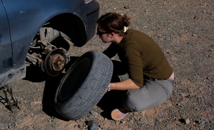 Changing A Flat Tire Photo: Alicia Nijdam