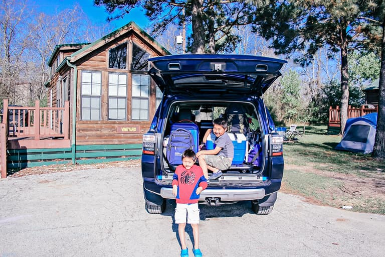 Assemble Your Own Emergency Kit With These 100 Household Items 2 How To Pack A Car Be Sure To Include An Emergency Kit