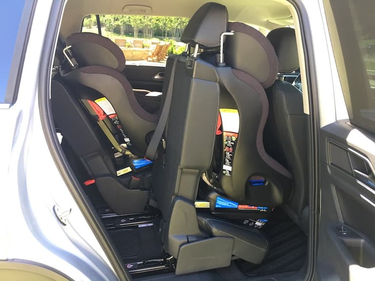 13 Things to Know—and Do—After a Car Accident 11 Vw Atlas With Latch Installed Car Seats Best Family Suv