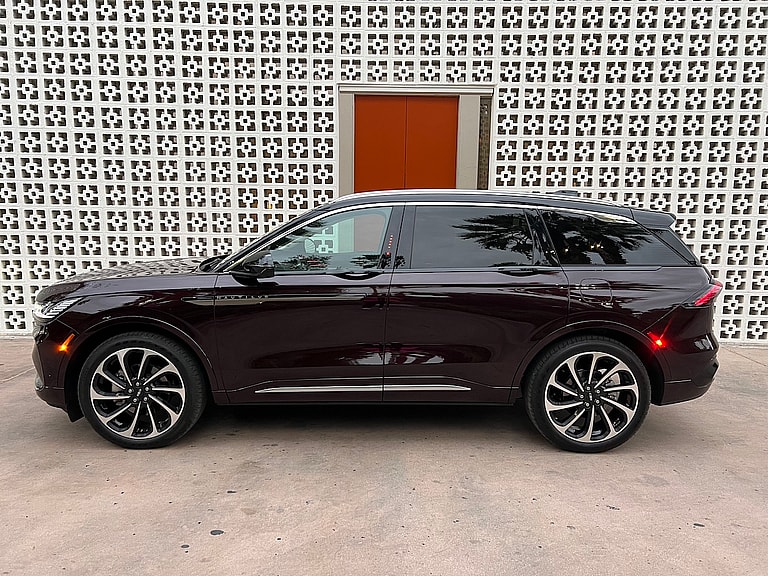 The 2024 Lincoln Nautilus