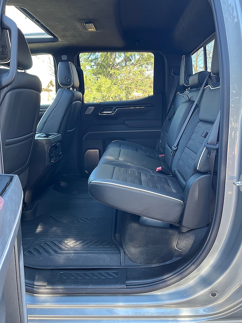 2024 GMC Sierra 1500 AT4X: Want to Feel Like Queen of the Road? Truck Yeah! 5 Gmc Sierra1500 At4X