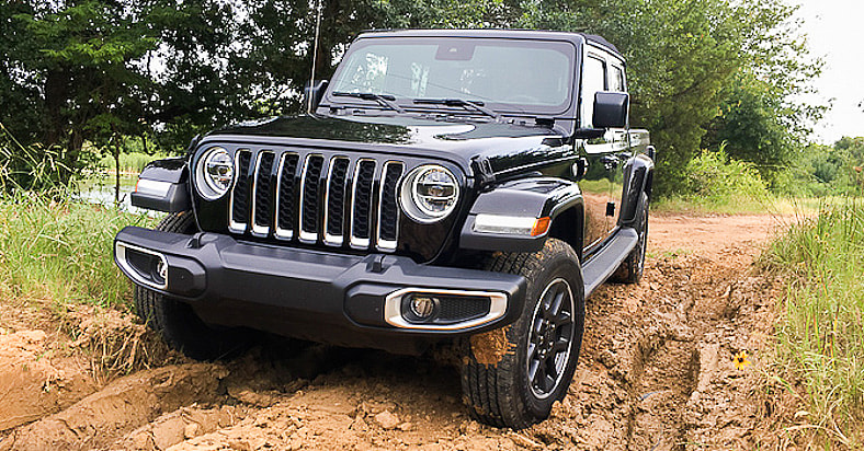 Jeep Gladiator: Yes, This Is the 2020 Jeep Truck 2 A Girls Guide To Cars | Jeep Gladiator: Yes, This Is The 2020 Jeep Truck - 2020 Jeep Gladiator Review 2