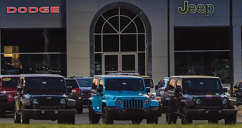 7 Reasons You Should Go To a Car Dealer Service Department—and What to Know Before Approving Work 4 Jeep Dealership