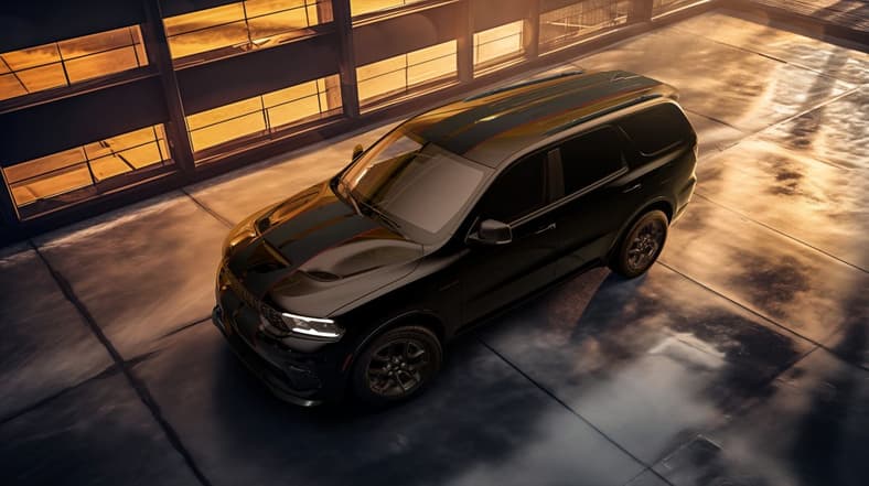 Go Home Chrome: Blacked Out Car Accents Deliver Chic, Stealth Luxury 6 A 2026 Dodge Durango With The Optional Blacktop Package