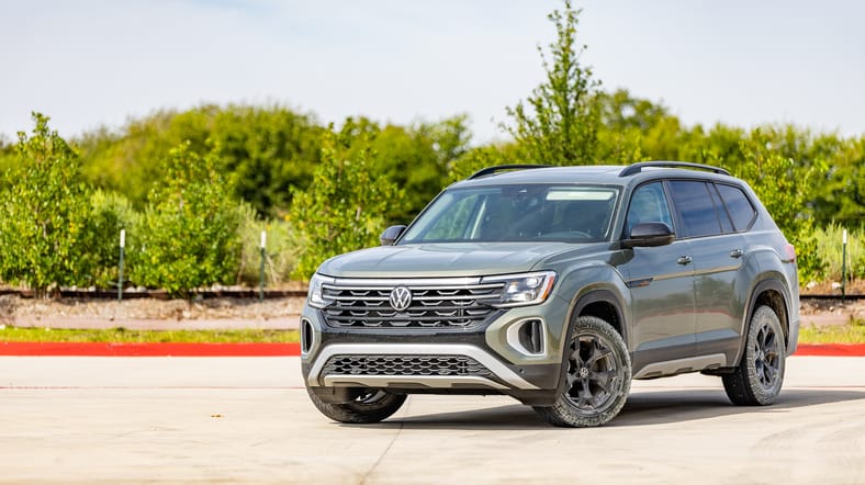 The Front End Of The 2025 Vw Atlas Peak Edition