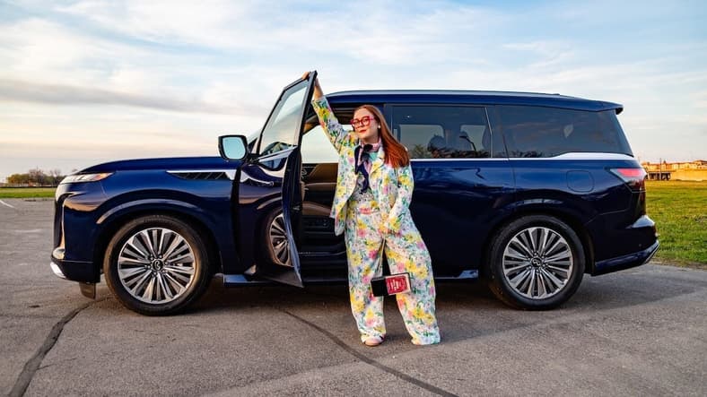 Mom Life Is Sporty And Elegant In The Infiniti Qx80