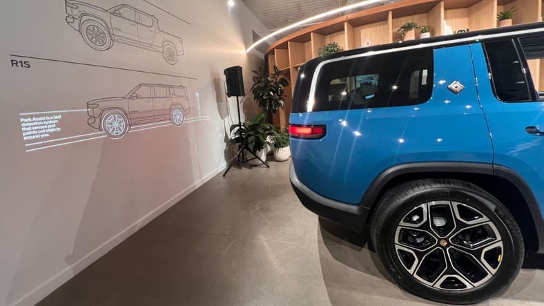 Think Car Shopping Is Boring, or Scary? Rivian Just Reinvented the Showroom and Test Drive 9 First Look At The R1S In Rivian'S Reimagined Space - The Distinctive Light Bar And Sleek Design Make This Electric Suv Truly Stand Out. Kim S