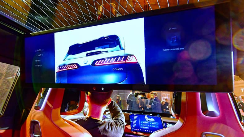 The 2027 BMW 7 Series Adds Neue Klasse Design, But Is It a Peek Into the Next X7 SUV? 4 A New Larger Screen Lends A Home Theater Feel In The Bmw 7 Series Neue Klasse