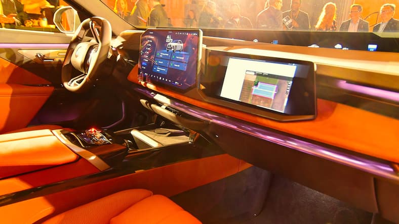 The 2027 BMW 7 Series Adds Neue Klasse Design, But Is It a Peek Into the Next X7 SUV? 3 The Front Seat Of The Bmw 7 Series Neue Klasse