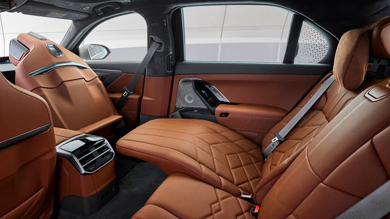 The 2027 BMW 7 Series Adds Neue Klasse Design, But Is It a Peek Into the Next X7 SUV? 5 The Rear Executive Style Seat In The Bmw 7 Series Neue Klasse