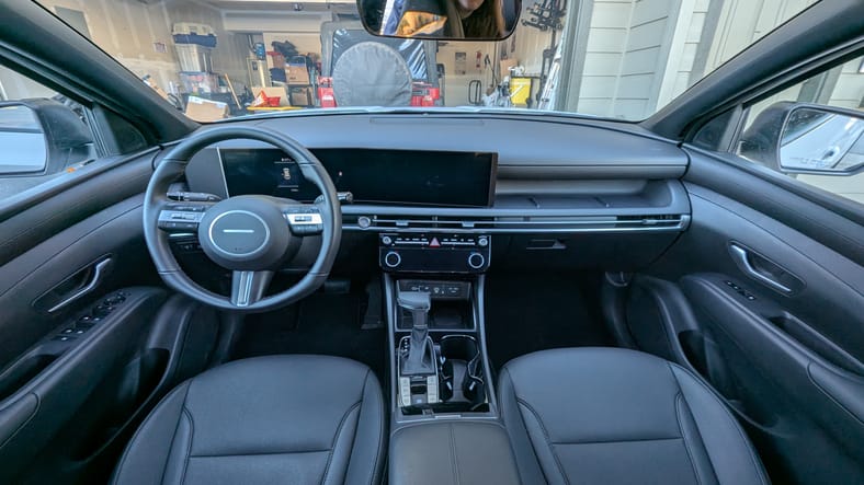 6 Things I Loved (And 2 I Didn't) In the Capable and Comfortable Hyundai Tucson XRT 5 The Interior Of The 2025 Hyundai Tucson Xrt