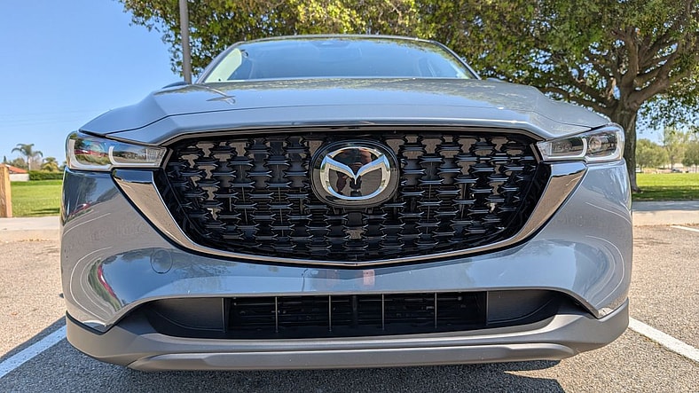 The 2025 Mazda CX-5 Carbon Edition: A 'Just Right' Fit in a Crowded SUV Market 8 The Blacked-Out Grille Of The Mazda Cx-5 Carbon Edition