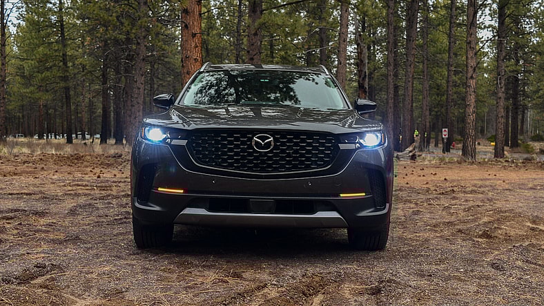 The Very Front Of The 2025 Mazda Cx-50 2.5 Turbo Premium Plus