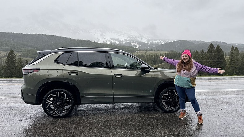 Natalie Standing In Front Of The 2025 Vw Tiguan Sel
