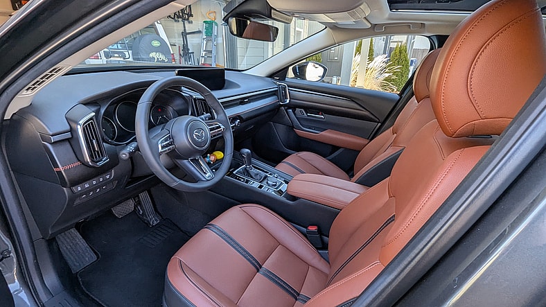 The Interior Of The Mazda Cx-50 2.5 Turbo Premium Plus