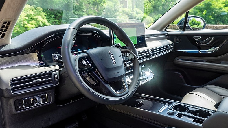 The Driver'S View Of The 2025 Lincoln Corsair Phev