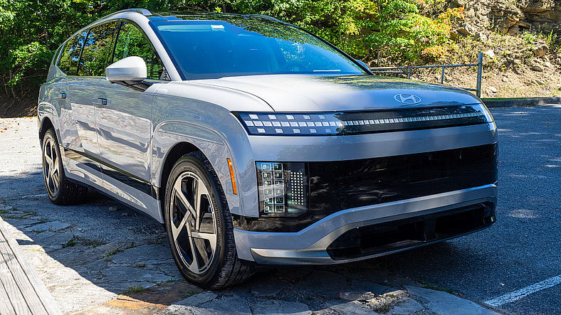 The Front End Of The 2026 Hyundai Ioniq 9 Calligraphy