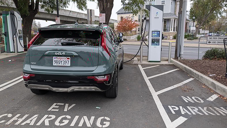 Charging The Kia Niro Ev