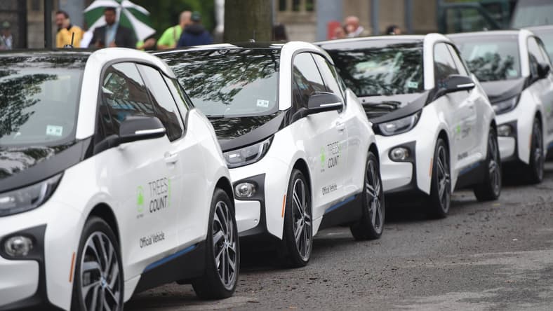 A Girls Guide To Cars | How Nyc Parks Are Going Greener With Bmw I3 - Bmw I3 Treescount High Res