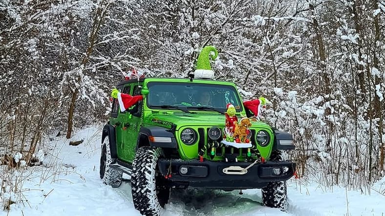 Holiday Car Decorating Inspiration...from My Jeep Community!